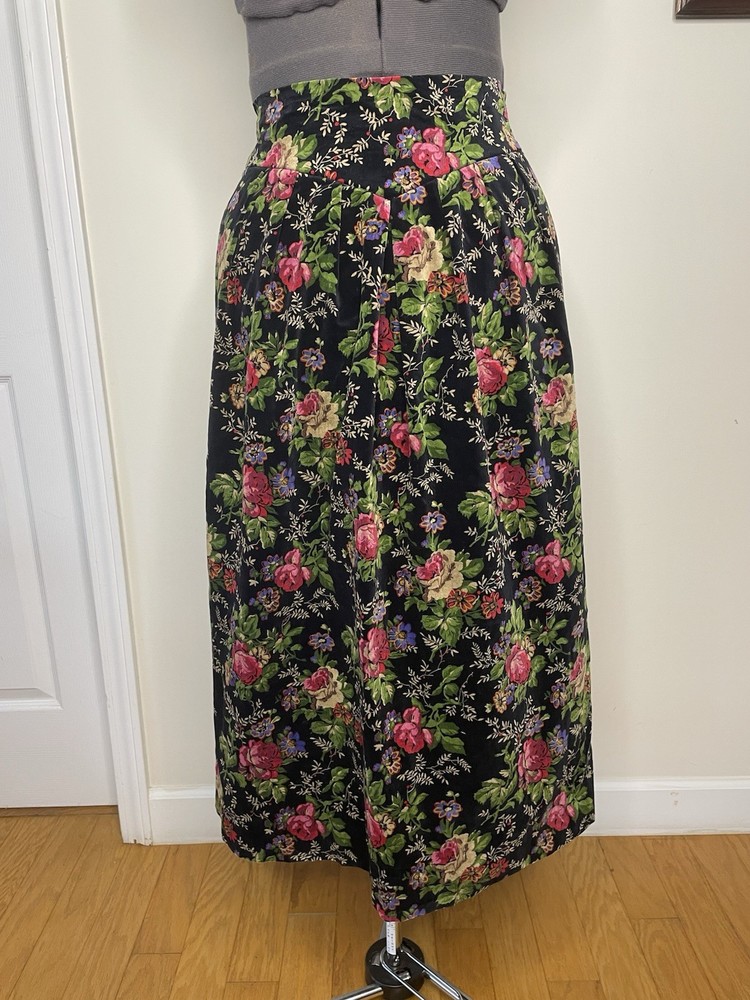 Illustrations A-Line Women’s Skirt Size8 100% Cotton