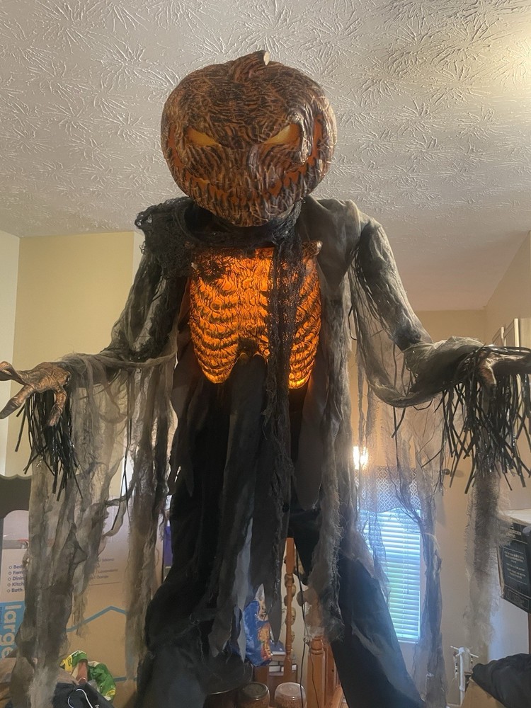 Seasonal Visions 7’ Animated Scorched Scarecrow w/fog machine Retired Halloween-image