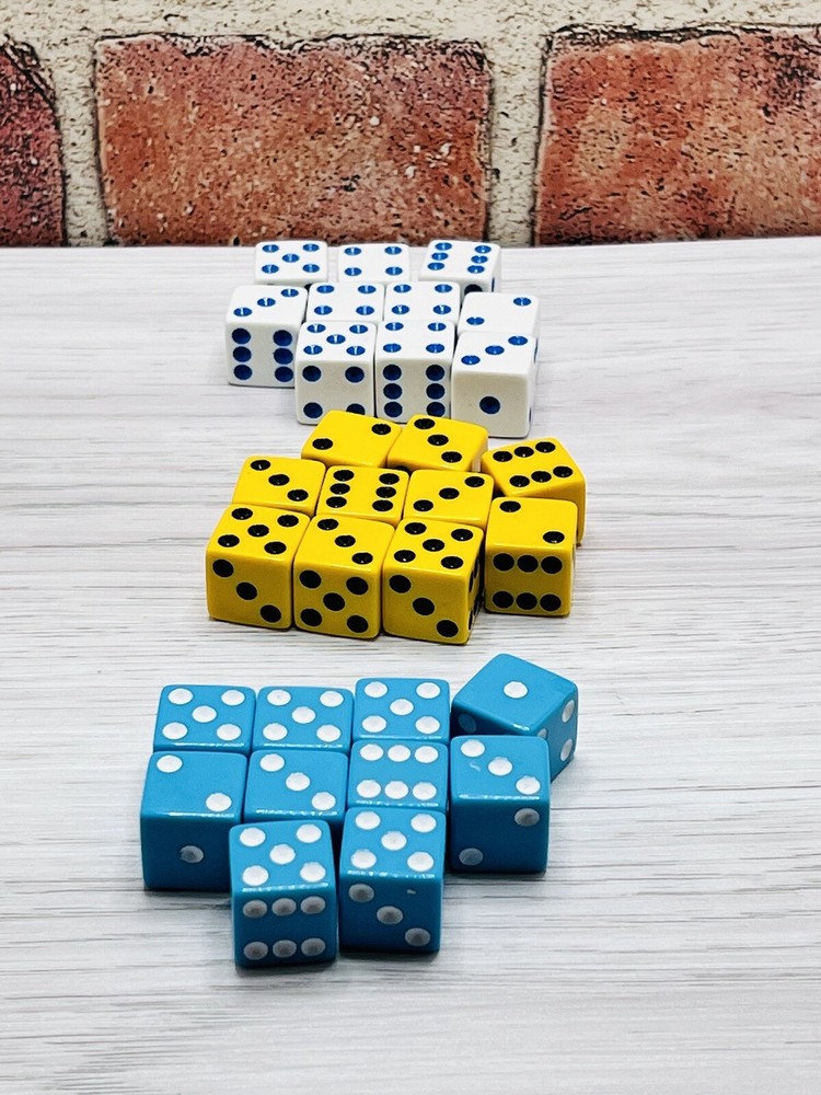 Dice Lot 30 RPG Board Game Replacement Craps Role Playing Yellow Blue Gaming