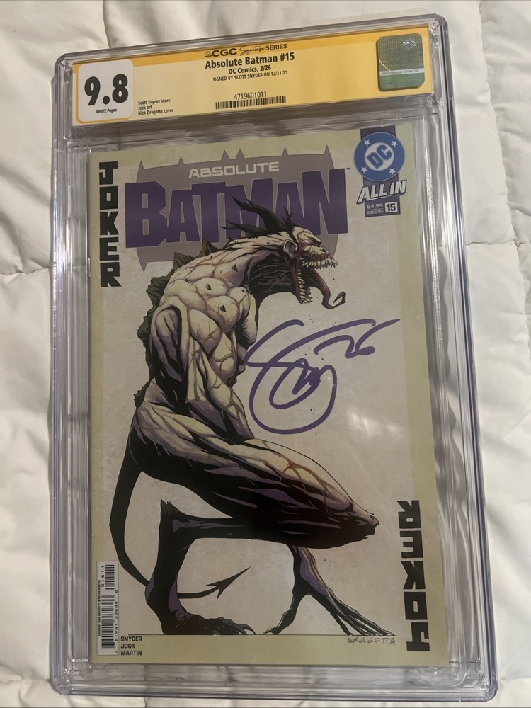 Absolute Batman #15 CGC SS 9.8 1st Print SIGNED Scott Snyder