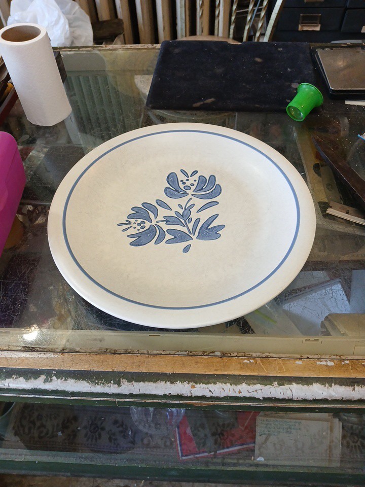 PFALTZGRAFF Yorktowne 5-Piece Dinner Plates Blue Floral USA Made