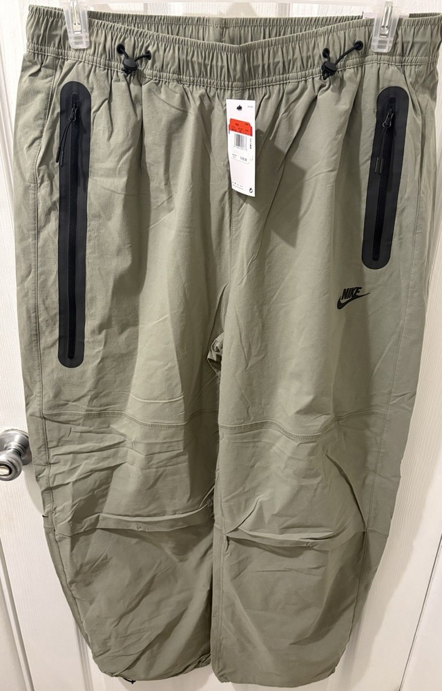 Nike Tech Woven Oversized Pants HM7158-320 Men's Large New With Tags
