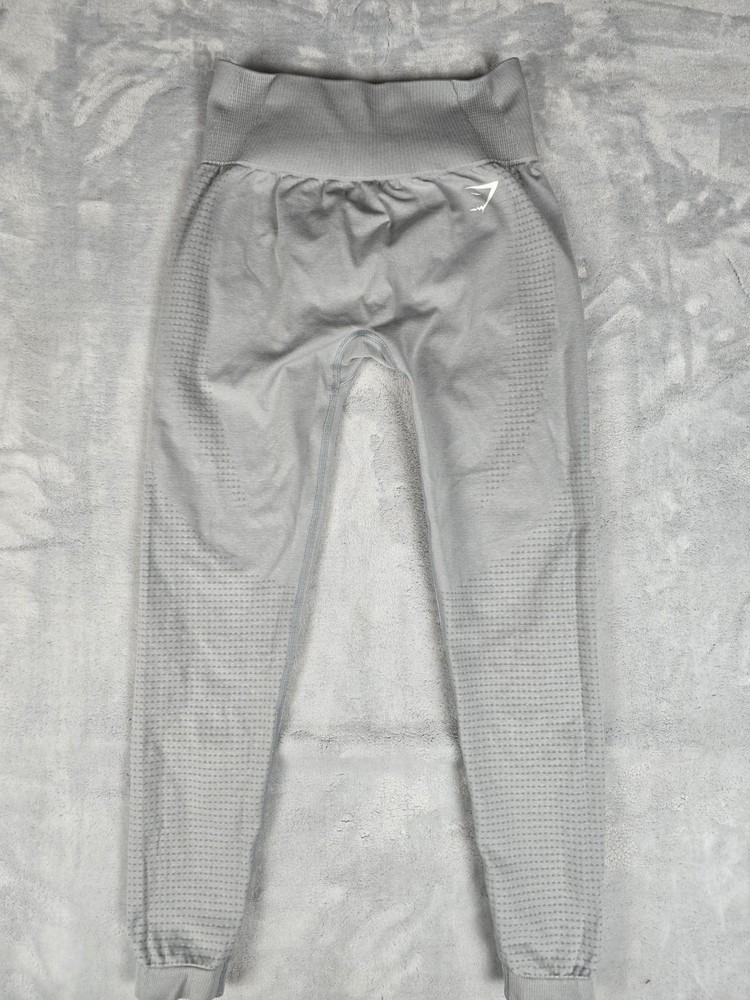 Gymshark Womens Medium Gray Seamless Tapered Leggings