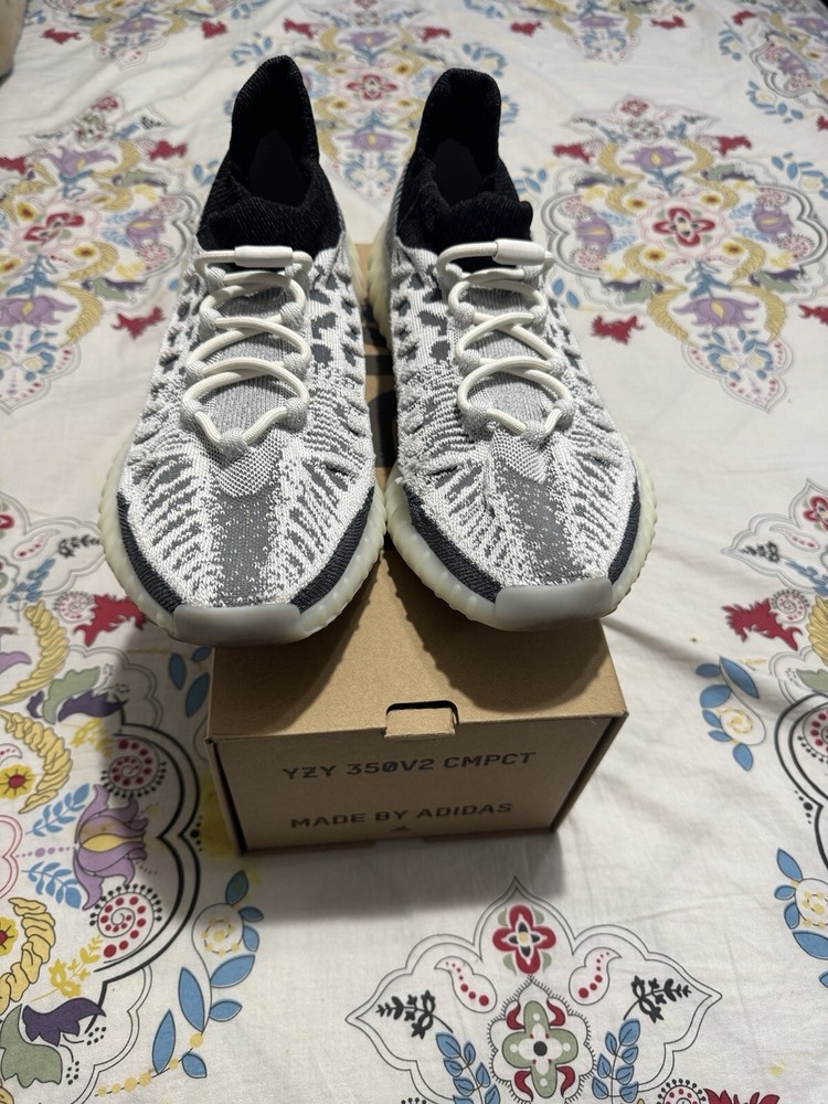 adidas Yeezy Boost 350 V2 CMPCT Panda