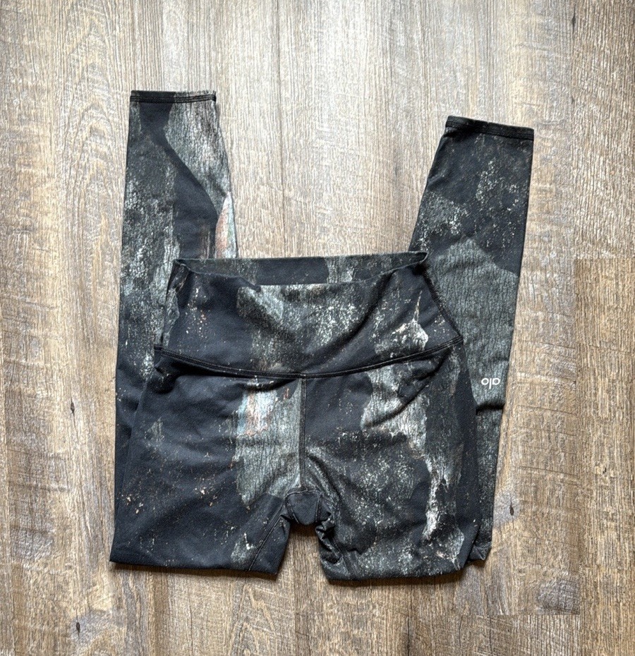 Alo Bark Camo Leggings for Women Size M Camouflage Yoga Pants