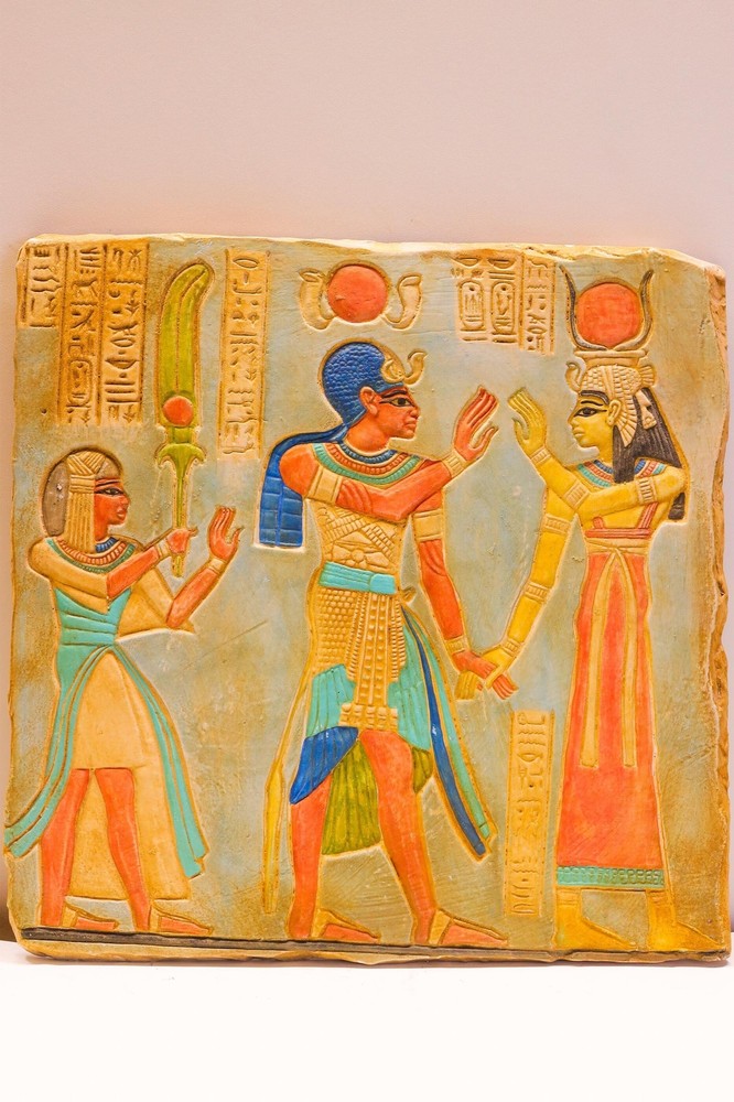 Marvelous Wall relief of God Oiris and Goddess Isis and Goddess Nephthys