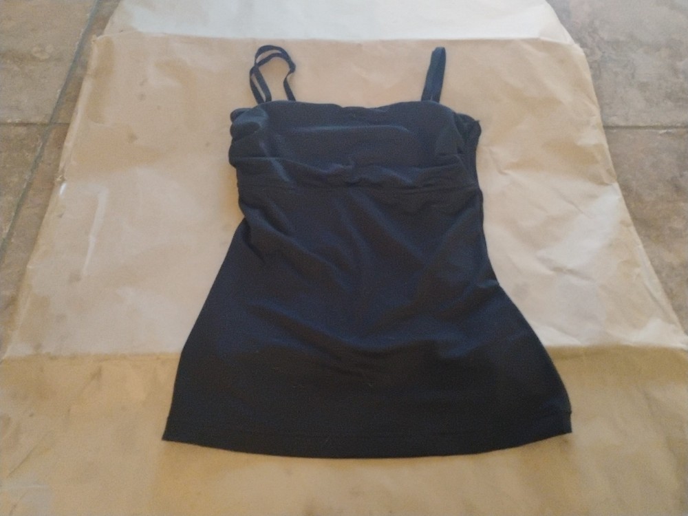 Women's Intimates Smoothing Top Black Maidenform Brand Size Large.