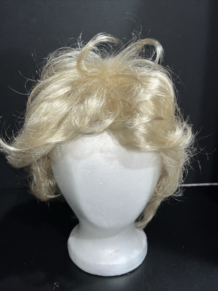 Vtg Paula Young Blonde Straight Short Hair Wig A1150 Size 22