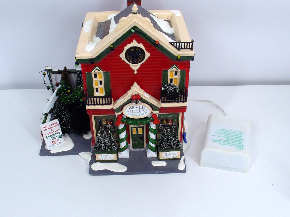 Dept 56~ Snow Village~ 