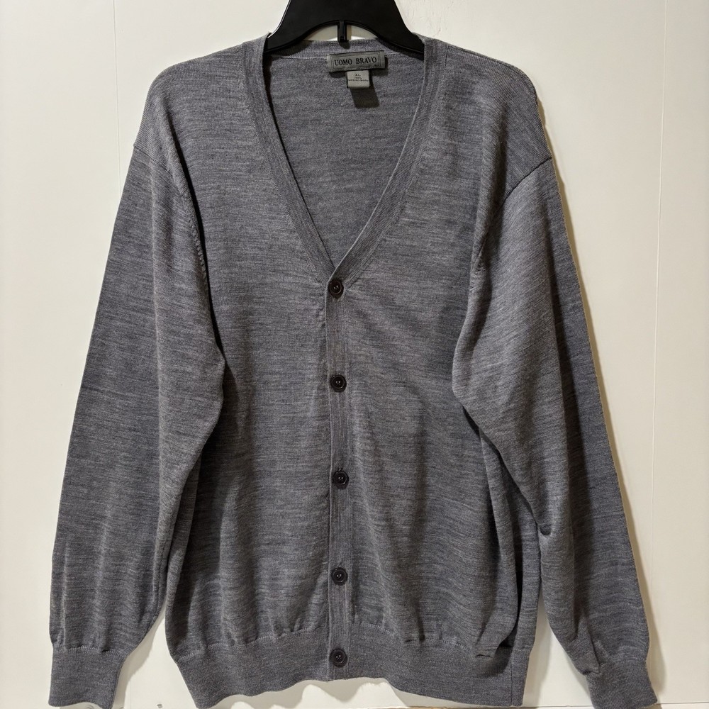 UOMO BRAVO Sweater Men Sz XL Smoke Gray 100% Merino Wool Cardigan Buttons V-Neck