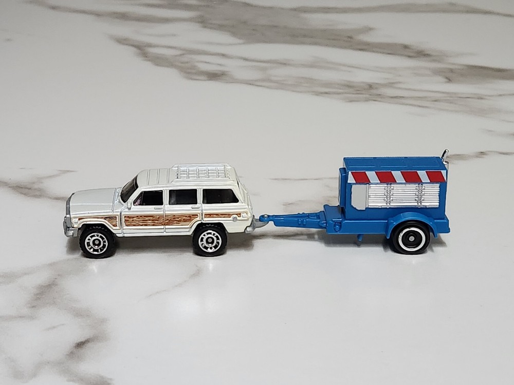 Matchbox White Jeep Wagoneer 4x4 W/ 1:64 Construction Generator Welder Trailer