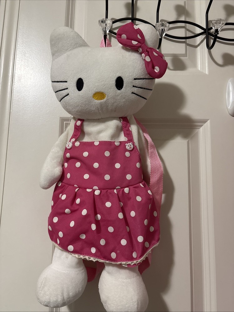 HELLO KITTY BACKPACK AND 7 SANRIO HAPPY MEAL TOY BUNDLE