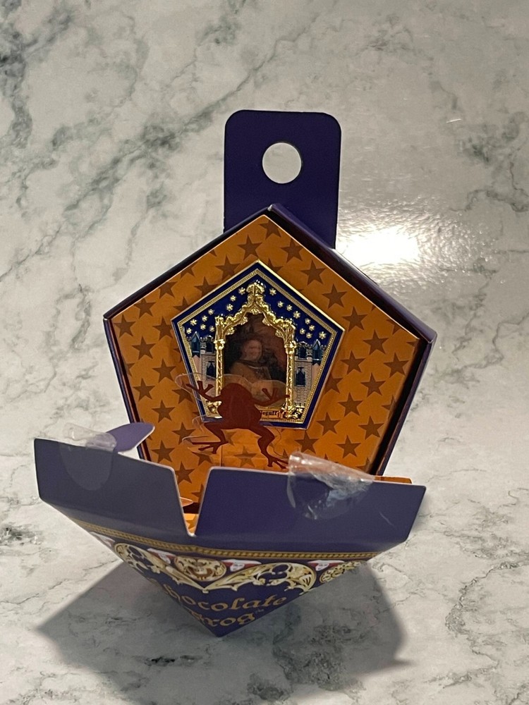 Harry Potter Wizard Frog Mystery Box Pin Helga Hufflepuff Universal Studios