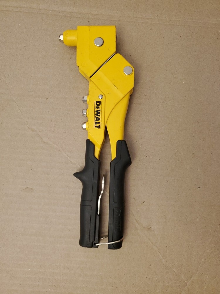 Dewalt Rivet Gun DWHTMR77C. ESTATE FIND