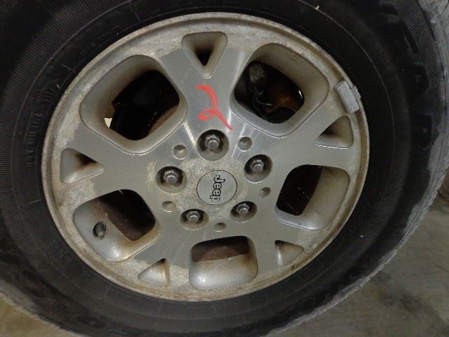 Wheel 16x7 Aluminum 5 Large Triangular Holes Fits 99-00 GRAND CHEROKEE 2053972