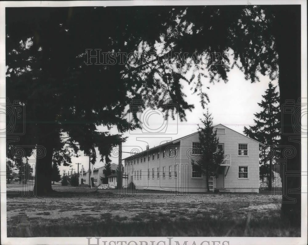 1966 Press Photo Fort Lewis Military Base Barracks, Washington - ftx01645