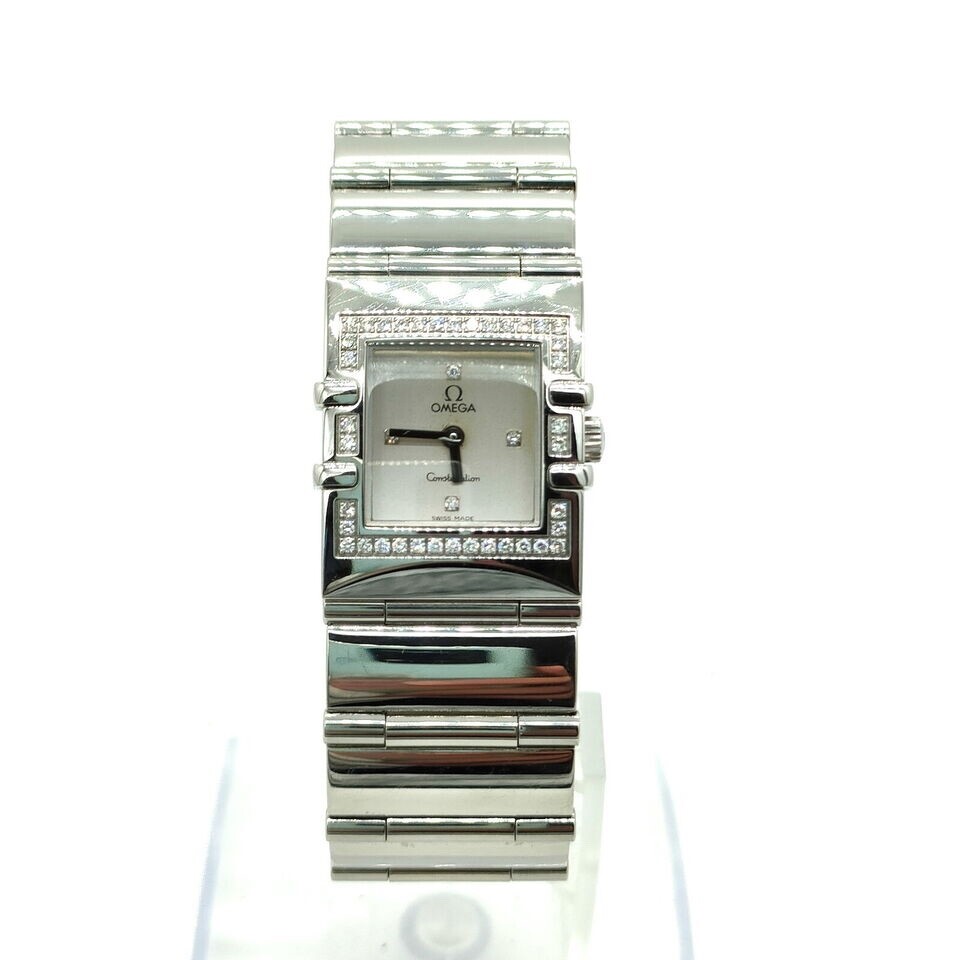 Omega 1528.36 Womens Silver Dial Quartz Watch – 19mm Square Stainless Steel