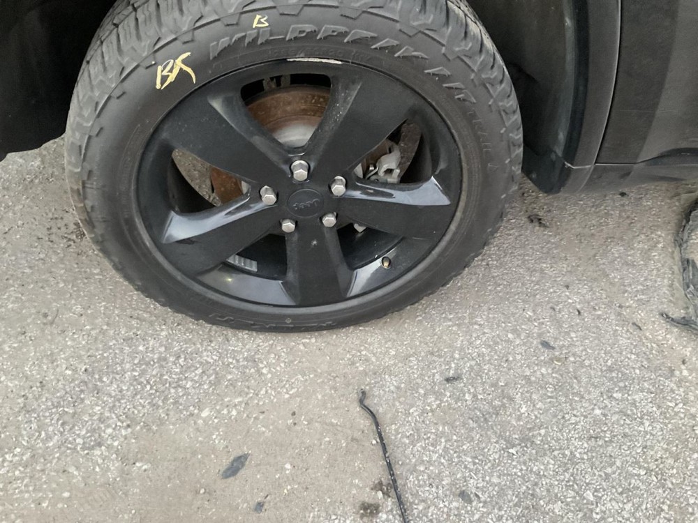 Wheel 20x8 5 Solid Spoke Painted Fits 14-16 GRAND CHEROKEE 4679567