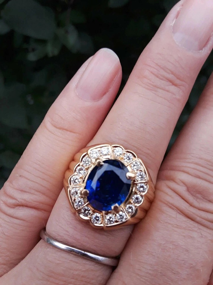 3.35 Ct Oval Cut Sapphire Women's Engagement Ring 14K Yellow Gold