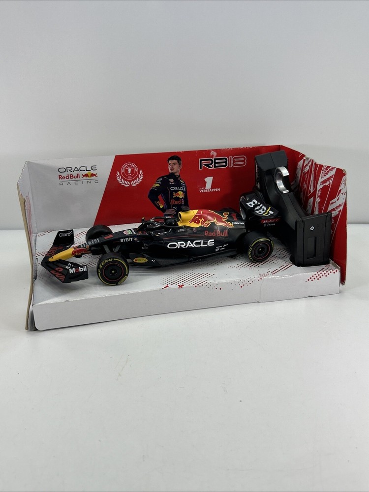 Maisto 1/24 Scale 82356 - F1 Red Bull RB18 RC Car 2.4GHZ - #1 Max Verstappen