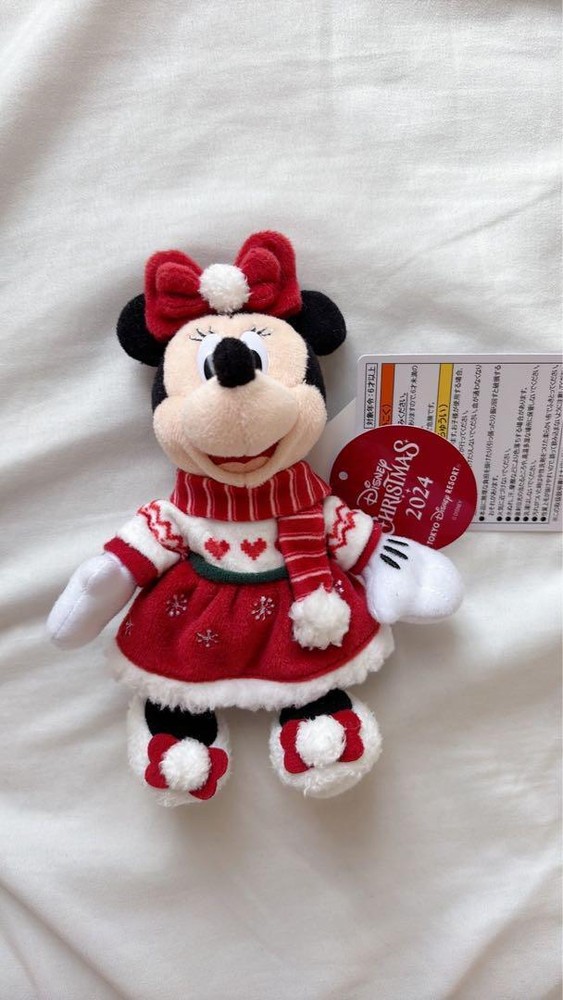 Disney Christmas Minnie Plush Badge