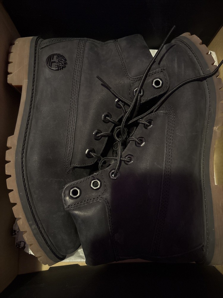 Timbs Black Brown Go with The Flow