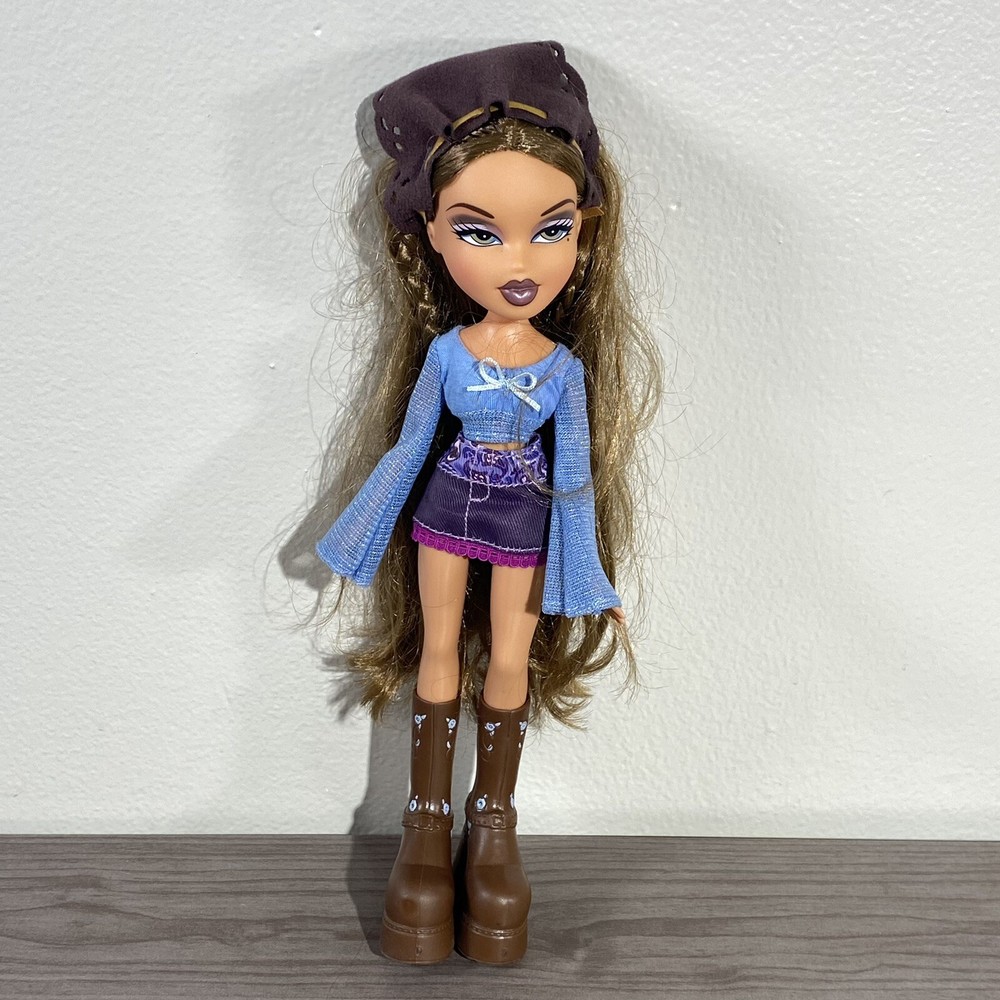Bratz Yasmin First Edition Doll Y2K MGA Accessories Outfit Boots Vintage 2001