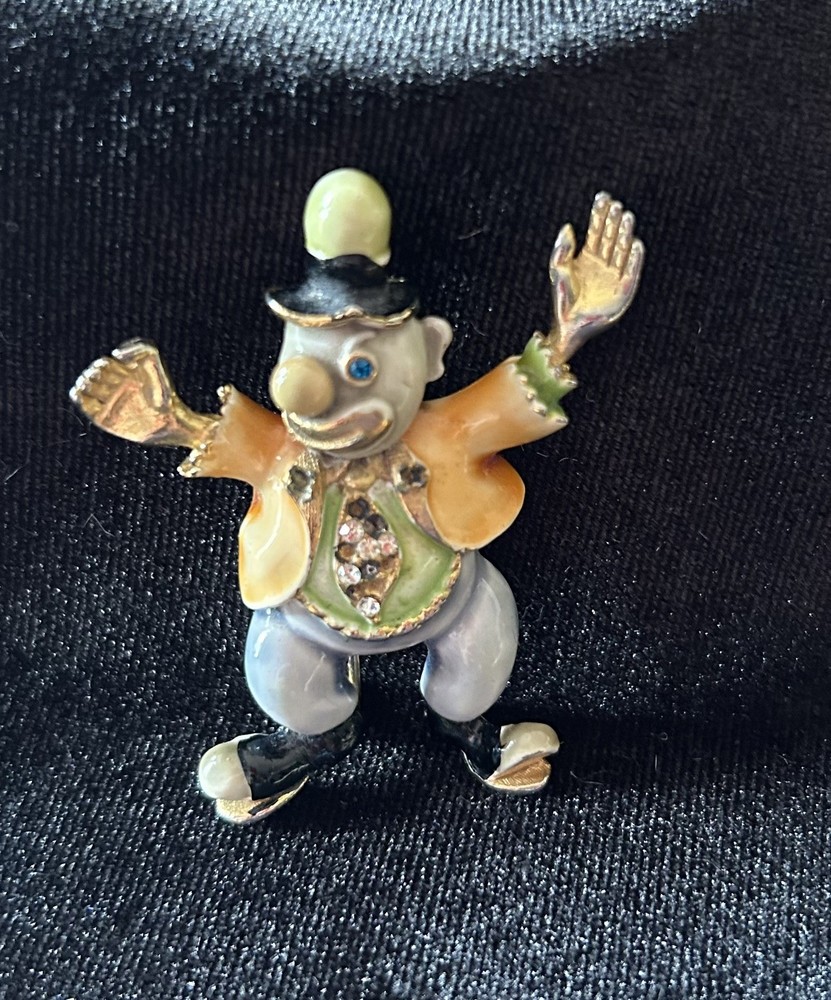 Vintage CFW Enamel on Gold Tone Clown Pin
