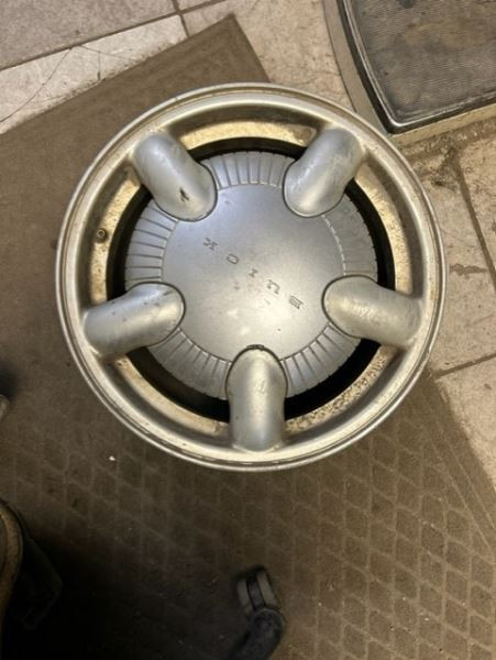 15x6 Aluminum 5-Spoke Wheel Opt PH3 Fits 2000 Buick Lesabre 529268