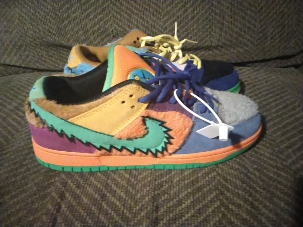 NIKE SB DUNKS SIZE 8.5