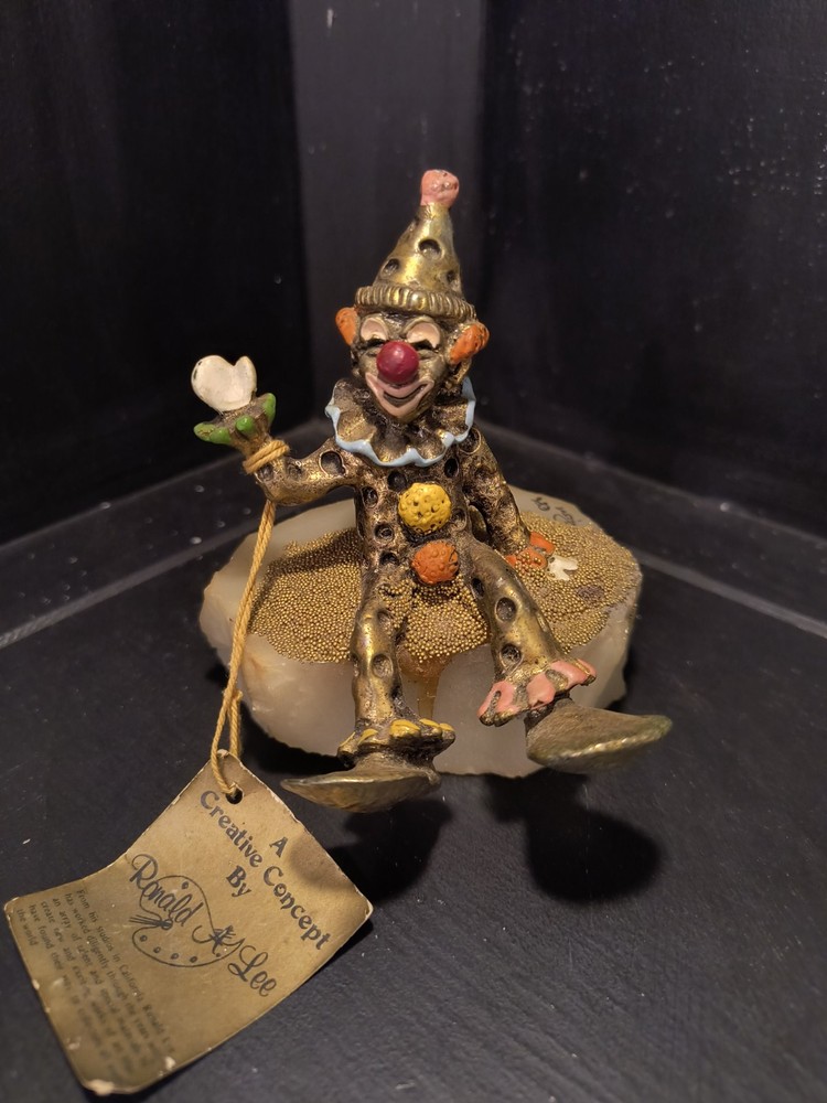 Vintage 1986 Ron Lee Waving Clown Sculpture 4.5 Inches