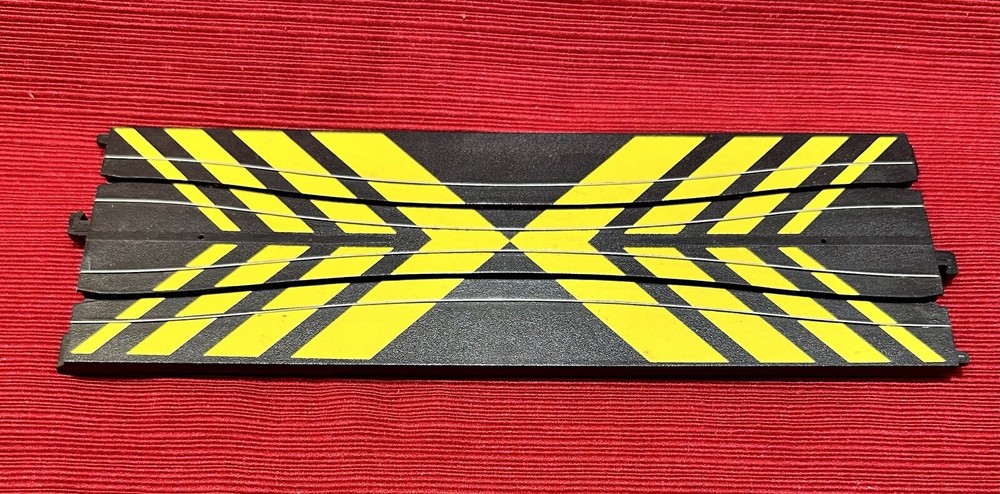 Life Like Racing  9 Inch Chicane Track Section