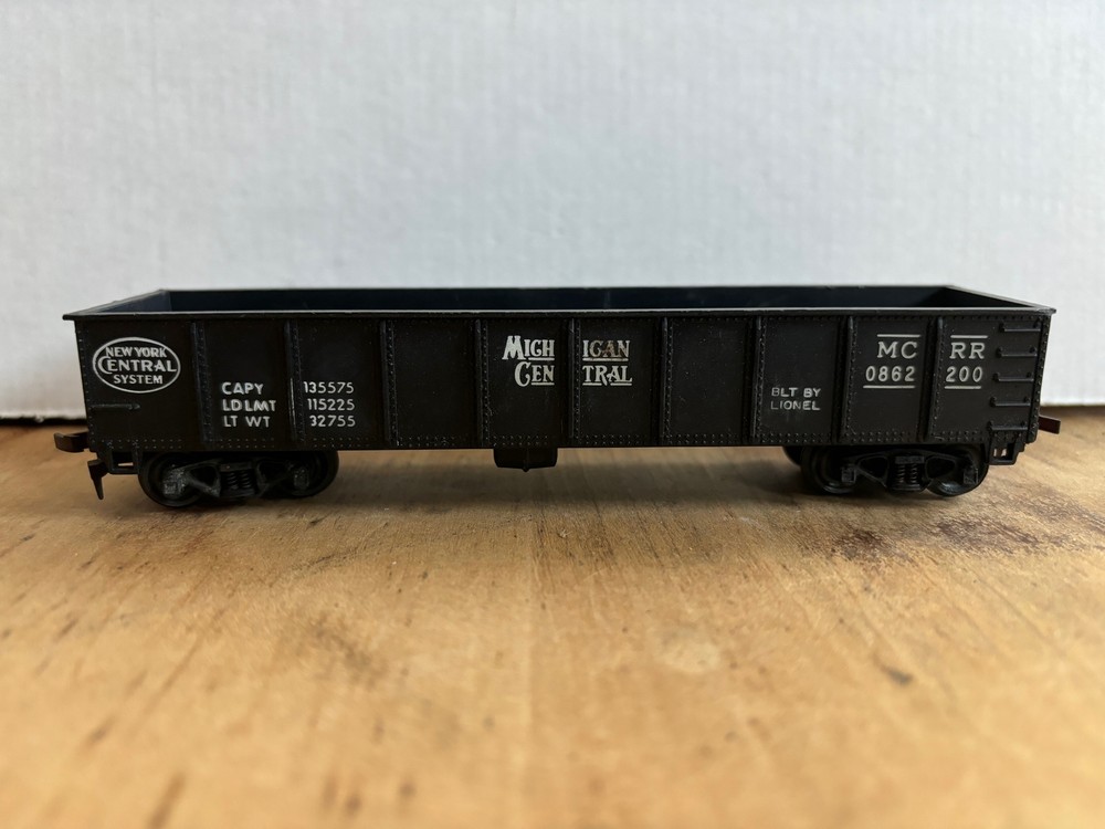 LIONEL HO-scale MICHIGAN CENTRAL BLACK GONDOLA CAR MCRR 0865250 RTR NYC SYSTEM