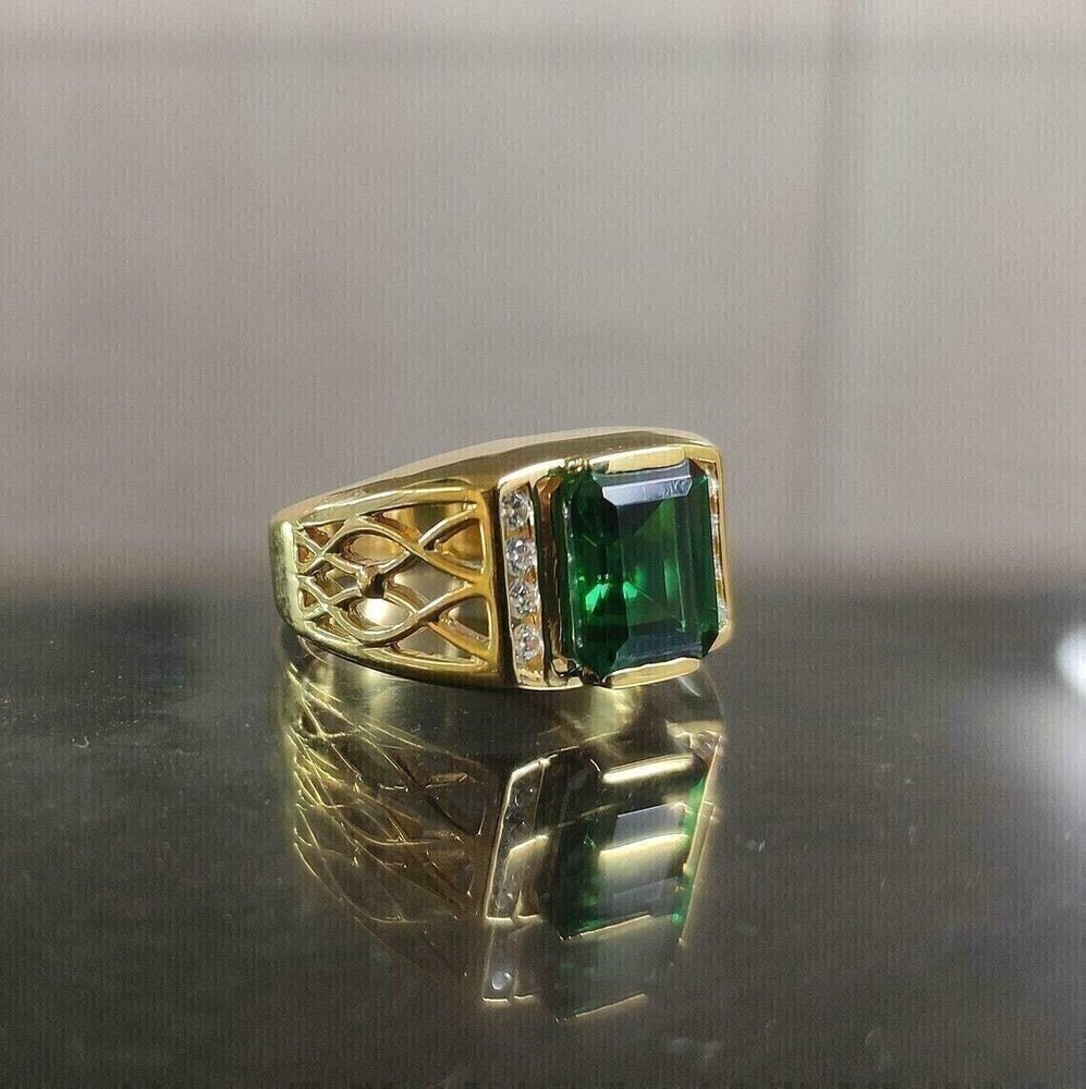 2.50Ct Emerald Simulated Green Emerald Men's Engagement 14K Yellow Gold Plated