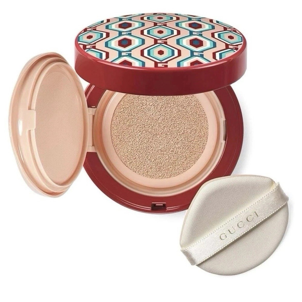 **Limited Edition** Gucci Cushion De Beaute Foundation! Shade 02! New!
