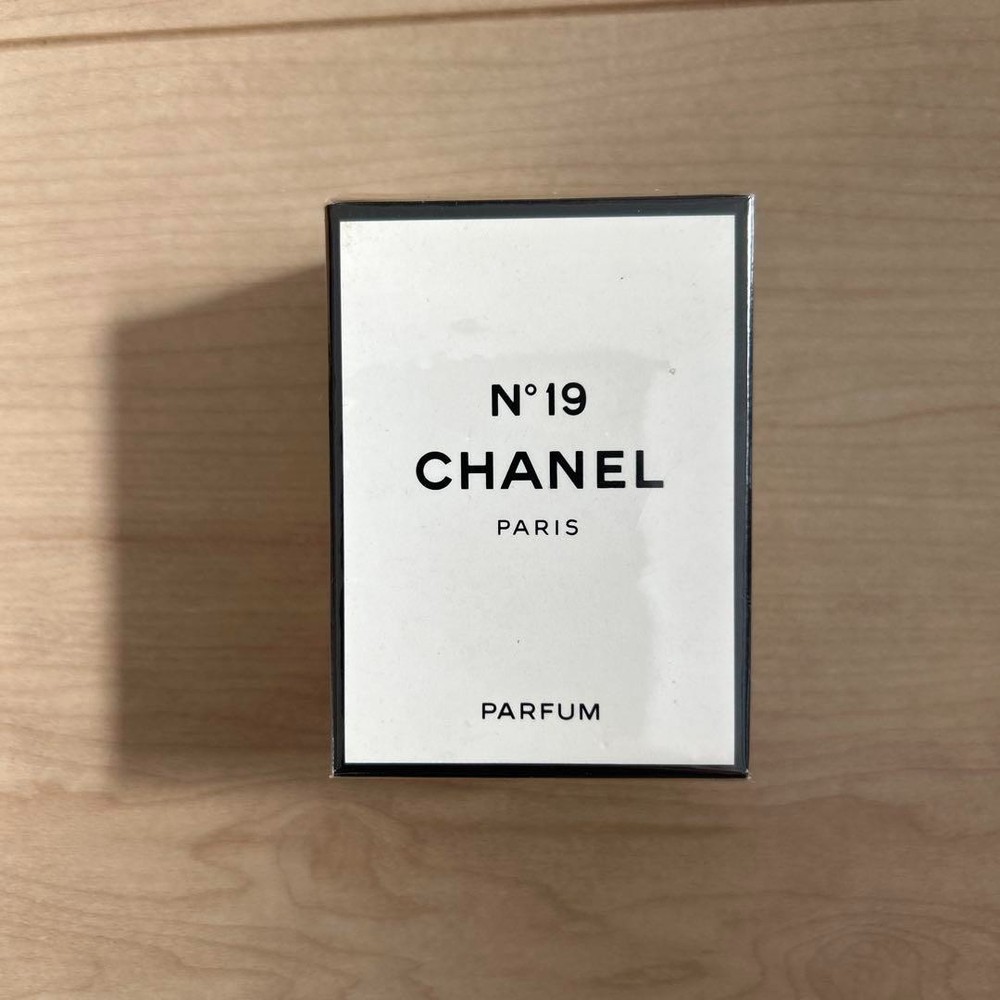 CHANEL EDP Parfum No.19 No 19 7ml Eau de Parfum NEW unopened with BOX AY1