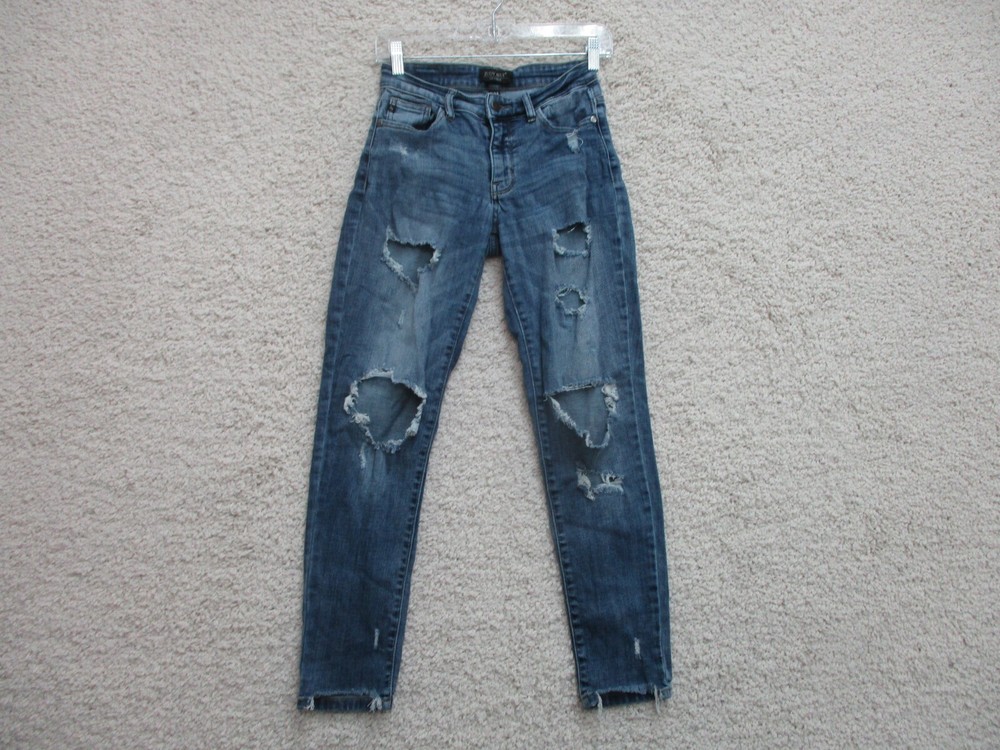 Judy Blue Jeans 1 Womens Juniors Size Blue Denim Straight Fit Distressed Dark A1