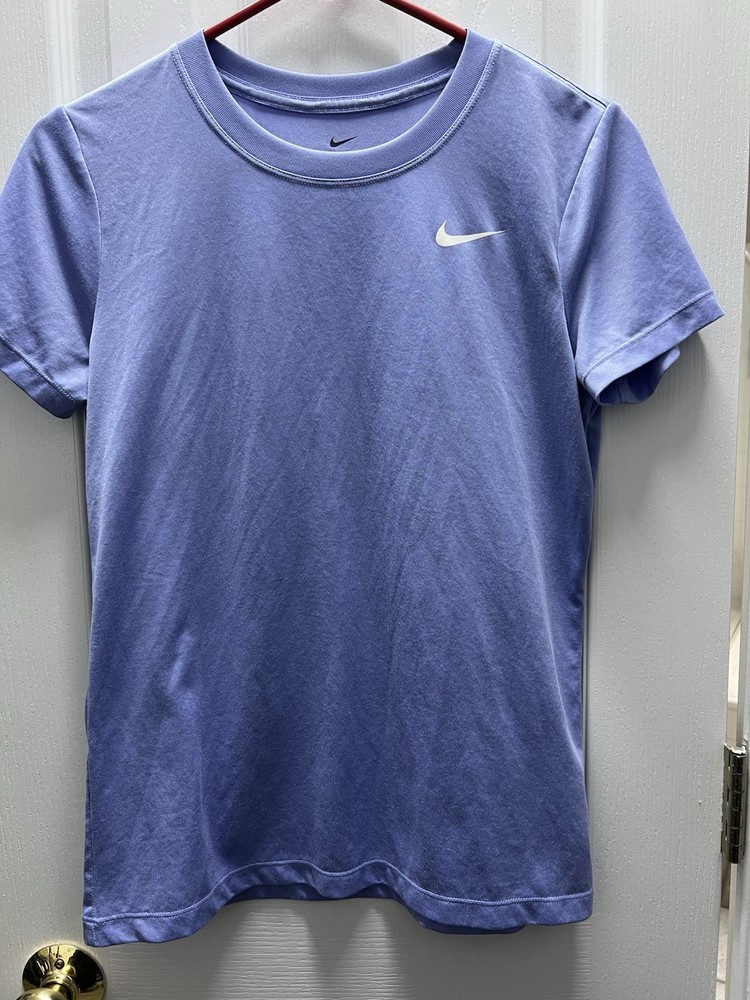 The Nike Tee Dri Fit Shirt Womens Small Light Purple Short Sleeve Performance