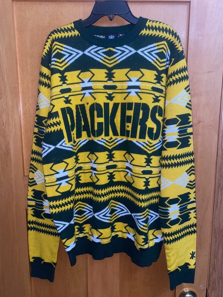 NFL Team Apparel Green Bay Packers Aztec Ugly Christmas Sweater size Large