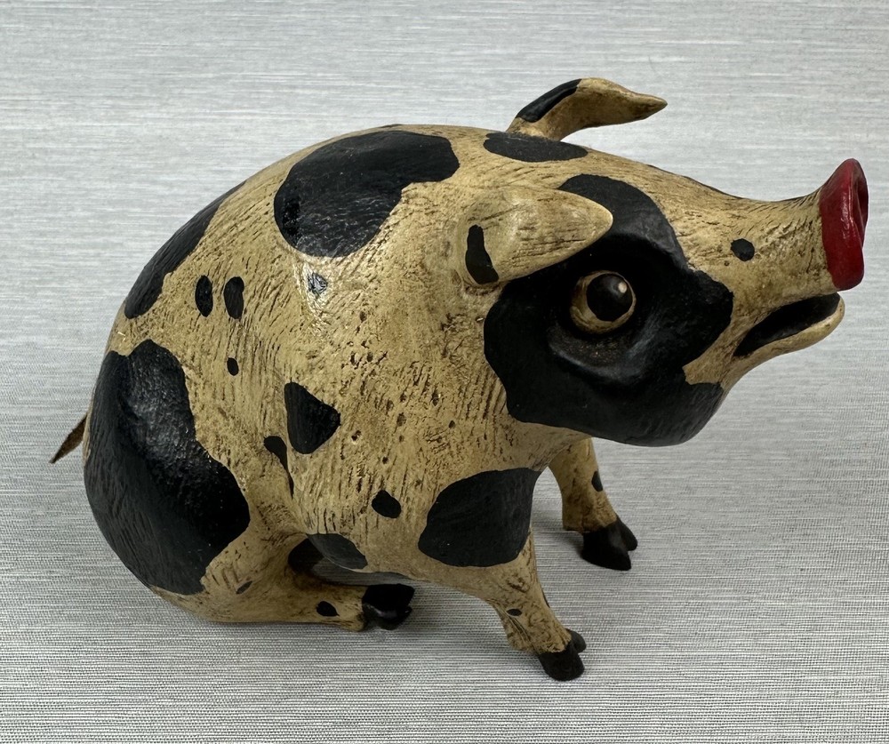 VINTAGE SPOTTED PIG FIGURINE SIGNED BY THE ARTIST, BILL JAUQUET 1993