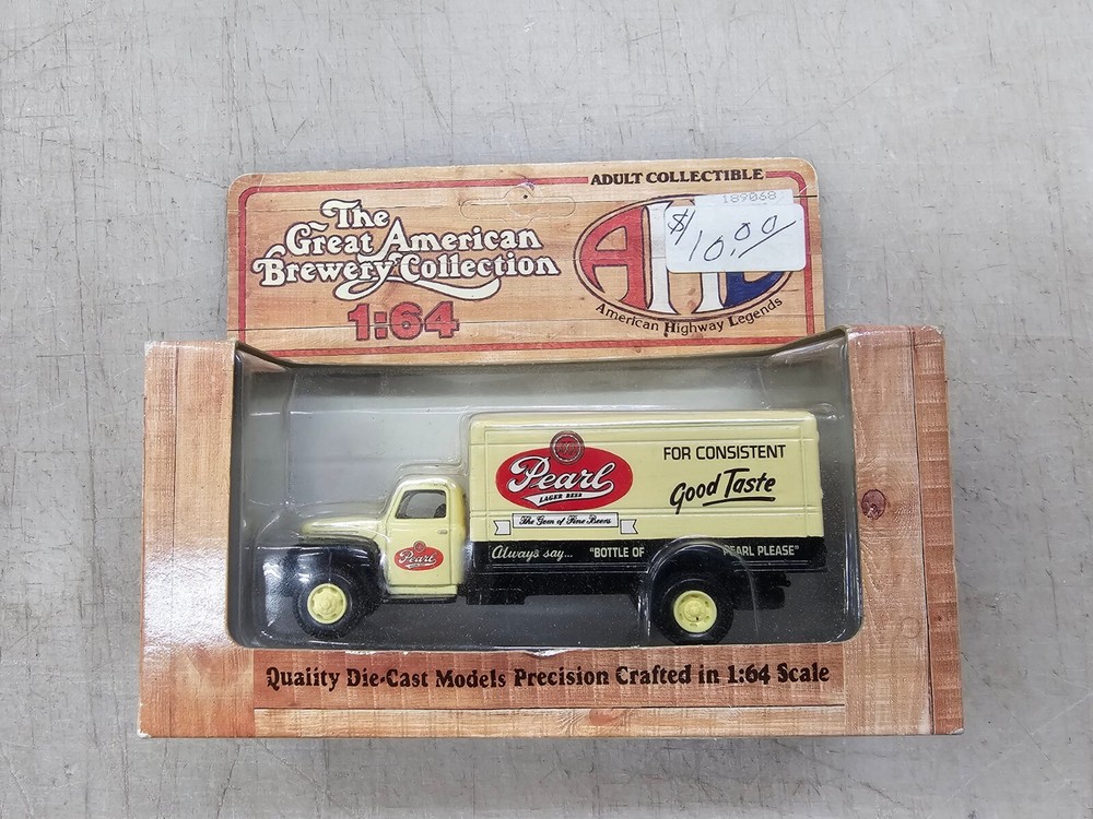 AHL The Great American Brewery Collection Pearl Beer Die Cast Truck 1/64 Scale