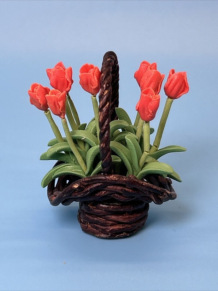 Dollhouse Miniatures 1:12 Basket Of Tulips Woven Hanging Basket Of Red Flowers