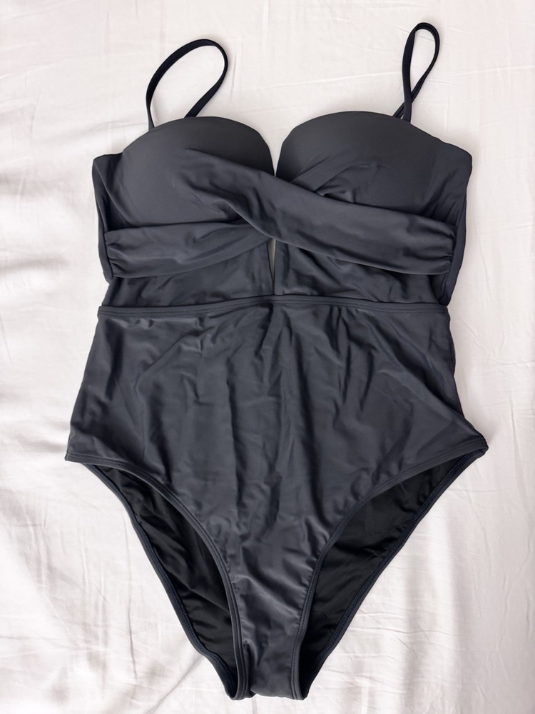 NWT Cupshe One Piece Swimsuit  Navy Blue  Size Large