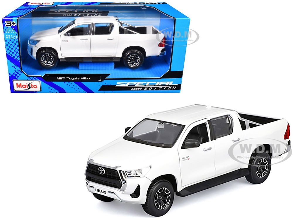 TOYOTA HILUX PICKUP WHITE 1/27 DIECAST MODEL CAR BY MAISTO 32920