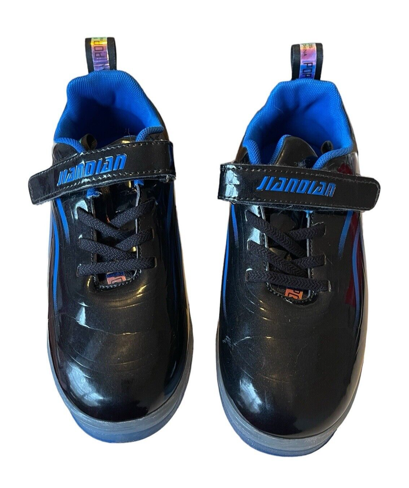 LED Roller Skate Shoes Size 36/5.5 with 2 Wheels & Charger