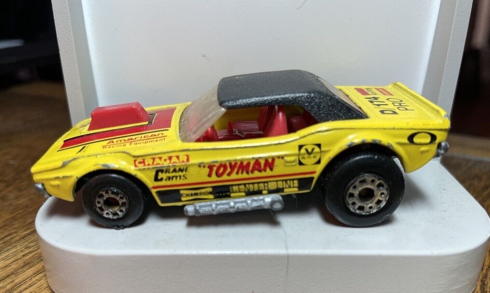 Vintage Matchbox Superfast 1975 Yellow Dodge Challenger Toyman