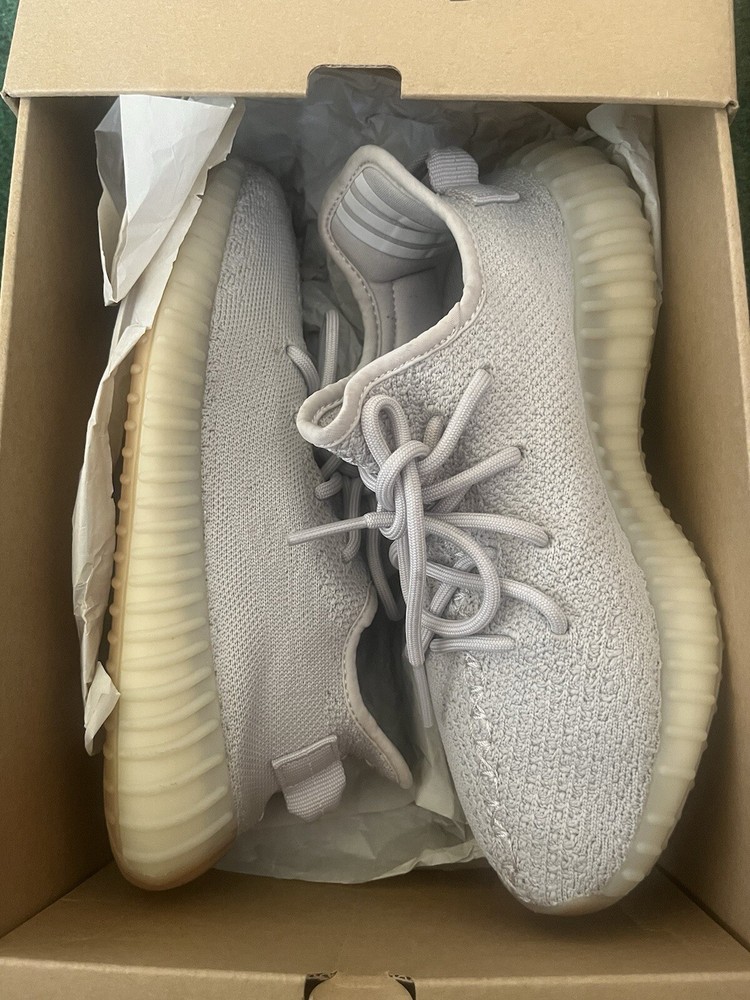 Yeezy 350 V2 Sesame