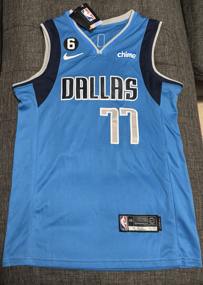 Nike Swingman Luka Doncic Dallas Mavericks NBA Jersey with Bill Russell Patch NWT
