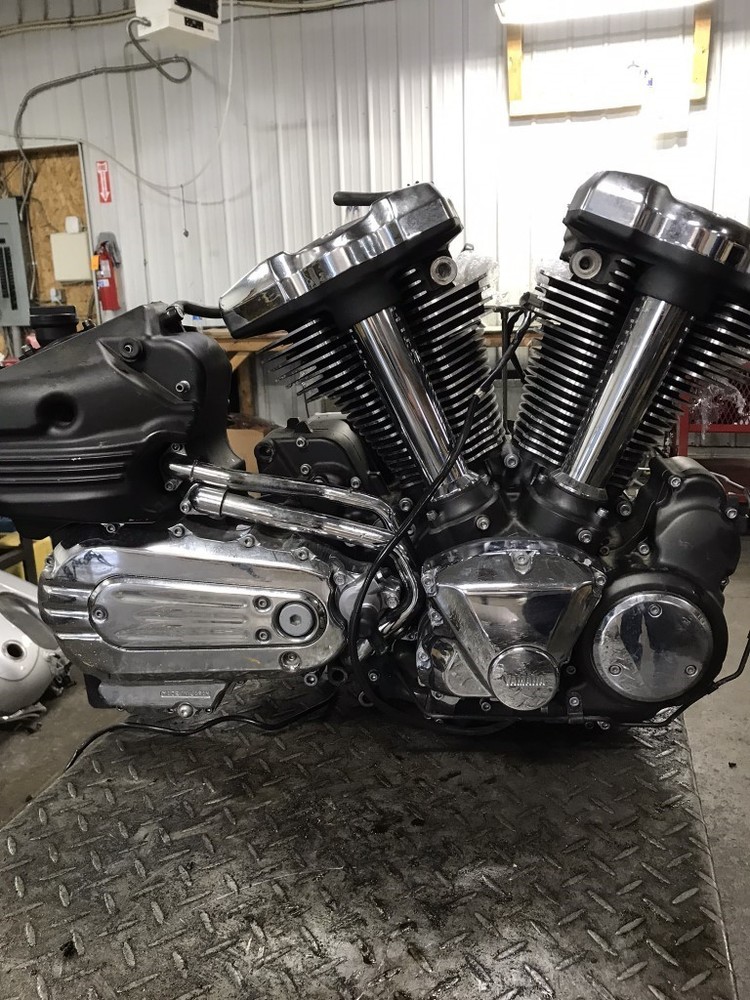 09 Yamaha XV1900 XV 1900 A Roadliner Engine Motor