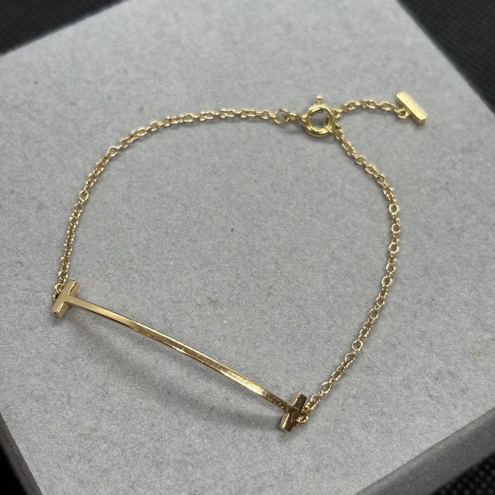 Tiffany & Co 18k Gold T-Smile Bracelet Au750 New